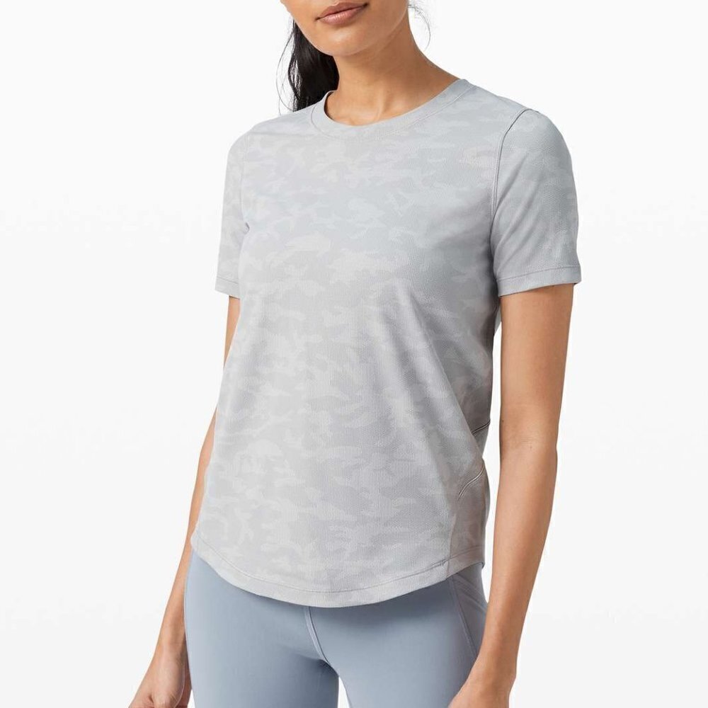 Lululemon Grey Camo Long Distance Short Sleeve Tee Size S